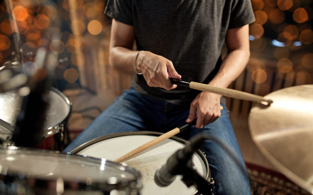 How to avoid common injuries associated with playing drums