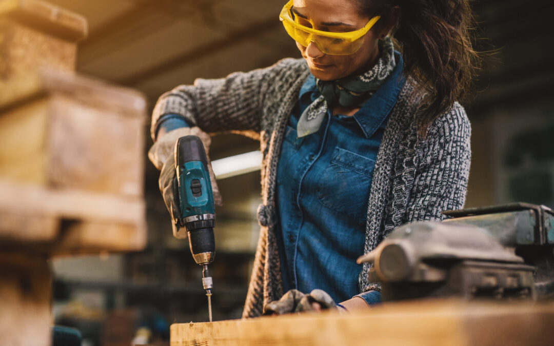 How to manage and prevent pain from using power tools